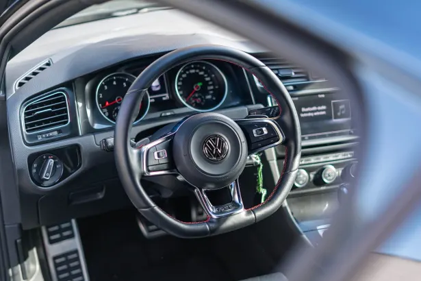 F Cazino Cazinou Aplicație Android/iOS